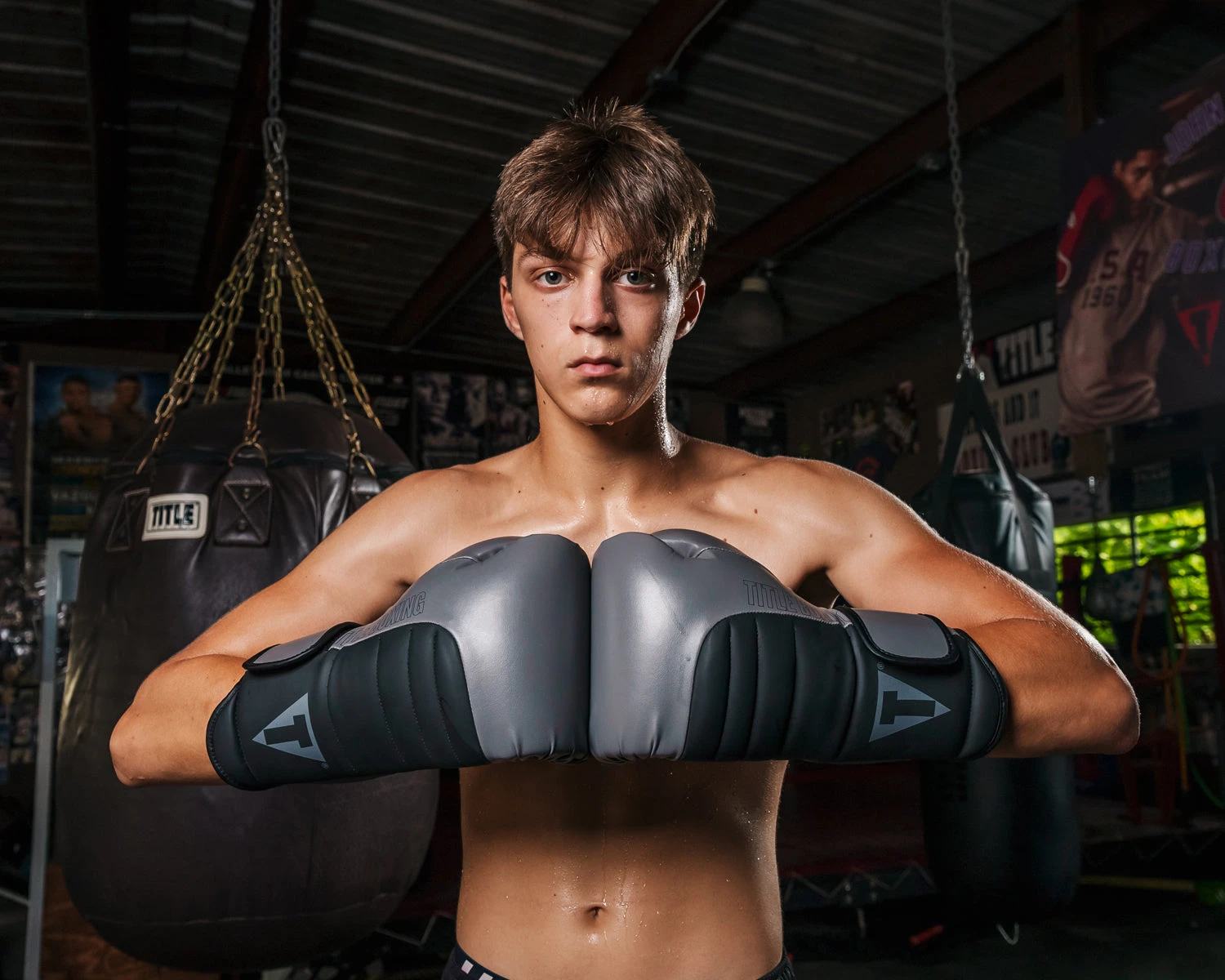 TITLE Boxing Combat Bag Gloves 4 TITLE Boxing Combat Bag Gloves - Image 2