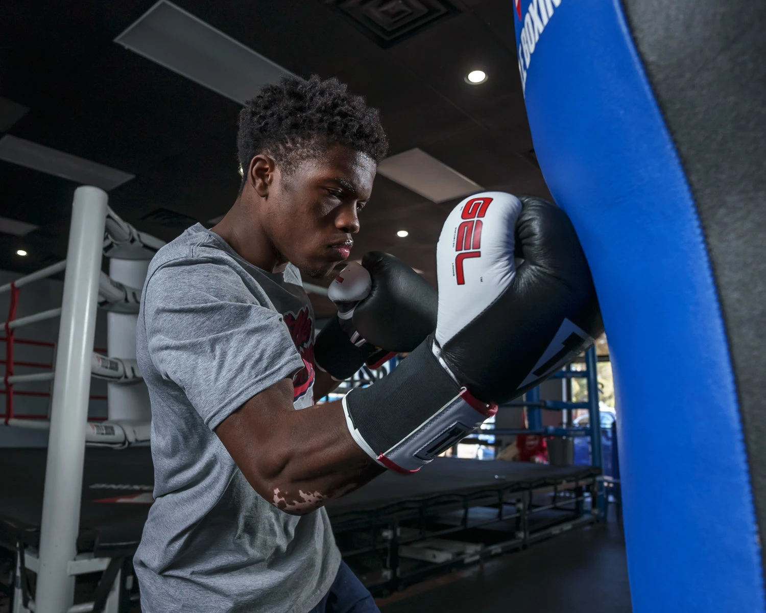 TITLE Boxing Gel World Elastic Training Gloves 10 TITLE Boxing Gel World Elastic Training Gloves - Image 8