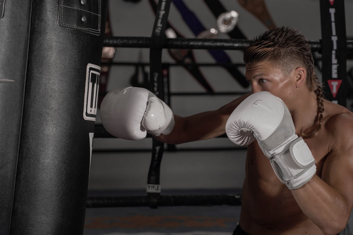 TITLE Boxing Professional Choice 125lb Leather Heavy Bag 4 TITLE Boxing Professional Choice 125lb Leather Heavy Bag - Image 2