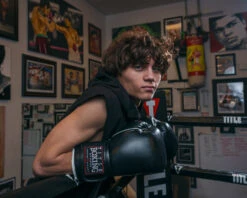 TITLE Boxing Old School Leather Bag Gloves 2.0 25 TITLE Boxing Old School Leather Bag Gloves 2.0 -boxing supplies store OSLBG2BK 4 2