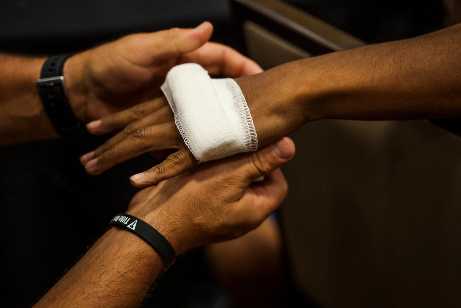 TITLE Platinum Primetime Super Gauze (Box Of 50 Rolls) 7 TITLE Platinum Primetime Super Gauze (Box Of 50 Rolls) - Image 5