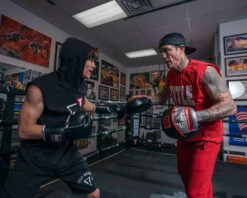 TITLE Boxing Valiant Punch Mitts 14 TITLE Boxing Valiant Punch Mitts -boxing supplies store VLTPMBKSV 1