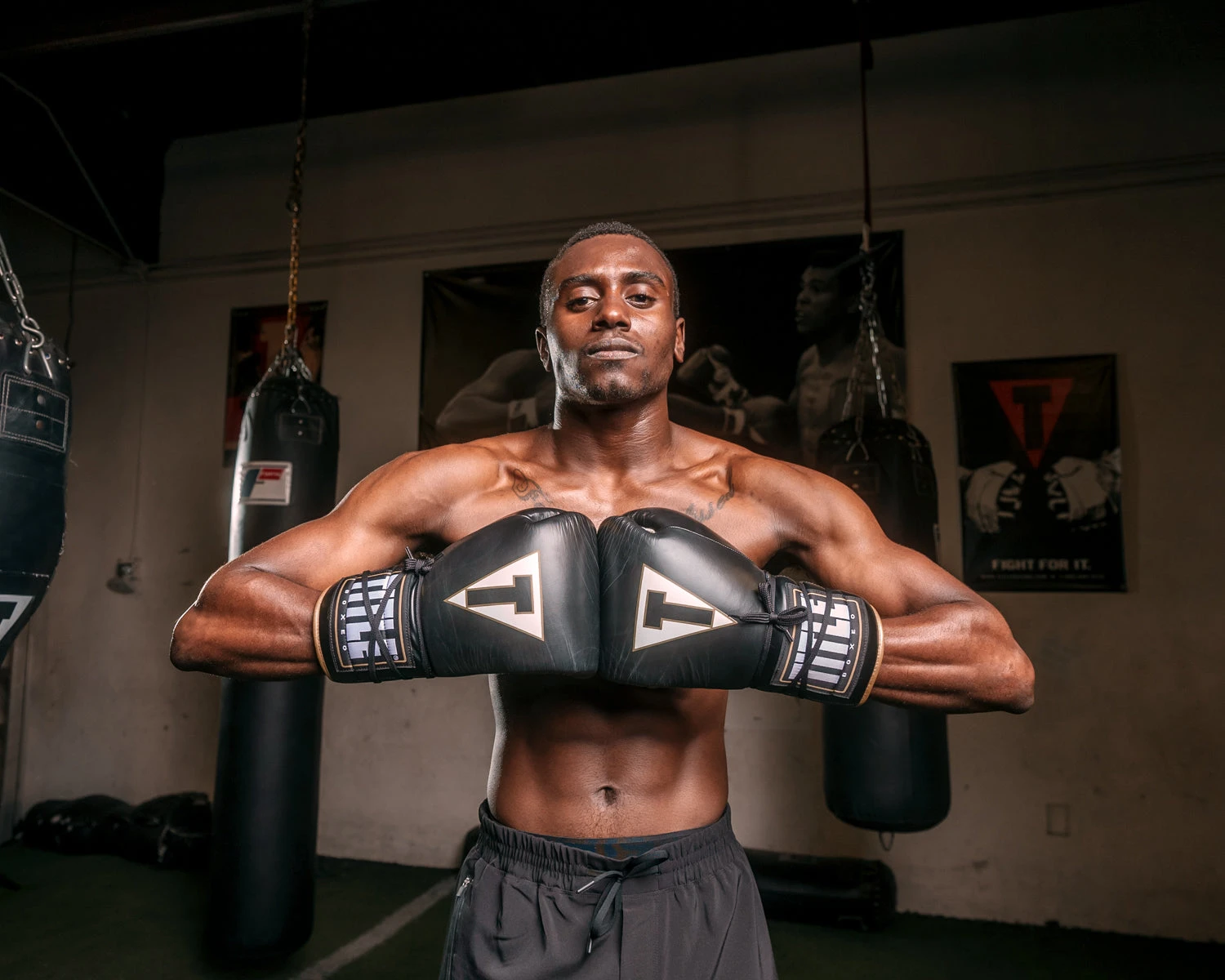 TITLE Boxeo Mexican Leather Lace Training Gloves Quatro 4 TITLE Boxeo Mexican Leather Lace Training Gloves Quatro - Image 2