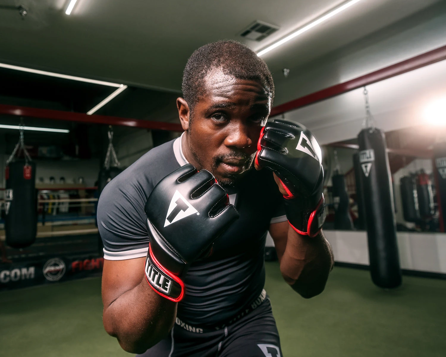 TITLE MMA Perform Hybrid Sparring Gloves 2.0 4 TITLE MMA Perform Hybrid Sparring Gloves 2.0 - Image 2