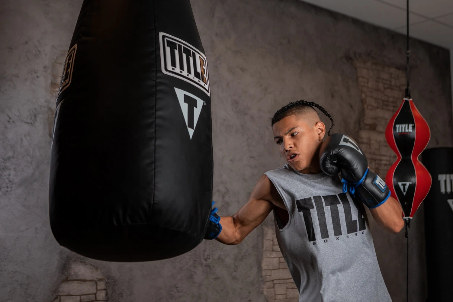 TITLE Boxing Tear Drop Heavy Bag 5 TITLE Boxing Tear Drop Heavy Bag - Image 3