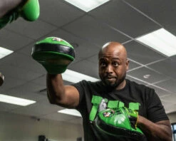 WBC By TITLE Boxing Focus Mitts -boxing supplies store wbcpm