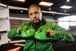 WBC By TITLE Boxing Focus Mitts -boxing supplies store wbcpm gn bk
